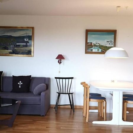 Large Apartment With Fabulous View Of Torshavn Exterior photo